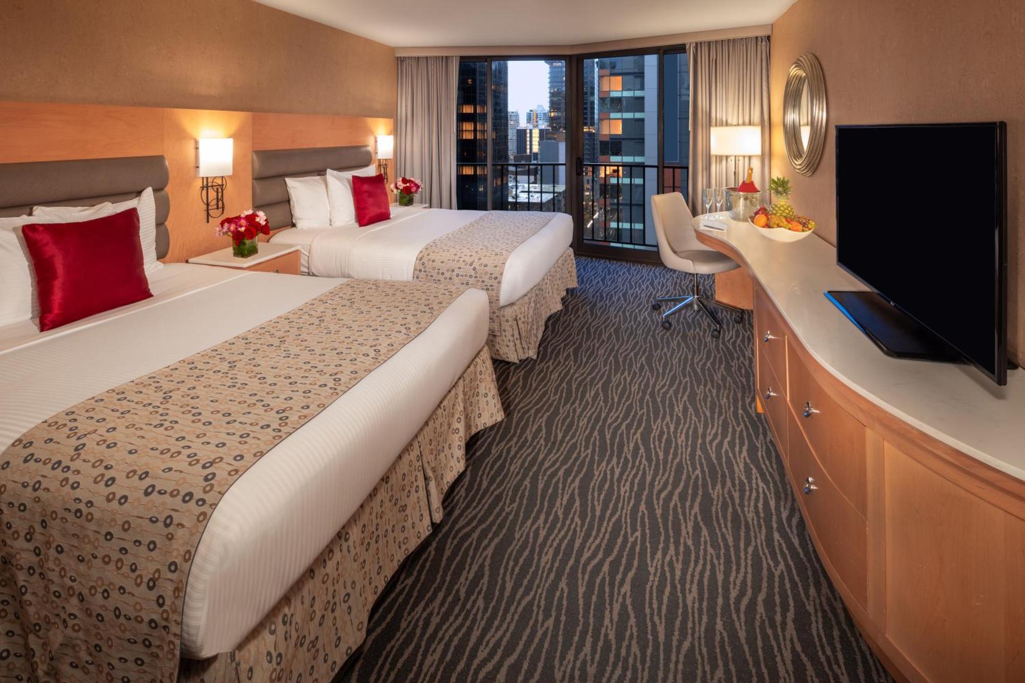 Warwick Hotel 4*